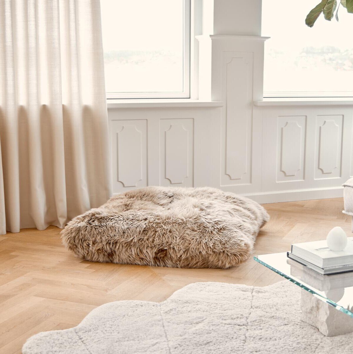 Maxi Float Lammfellkissen | Langhaar | Neuseeland | Doppelseitig | 90x90 cm Schwarz