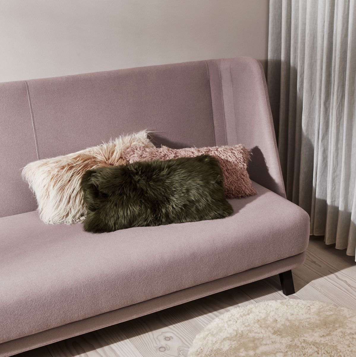 Lammfellkissen | Langhaar | Neuseeland | 28x56 cm Schwarz