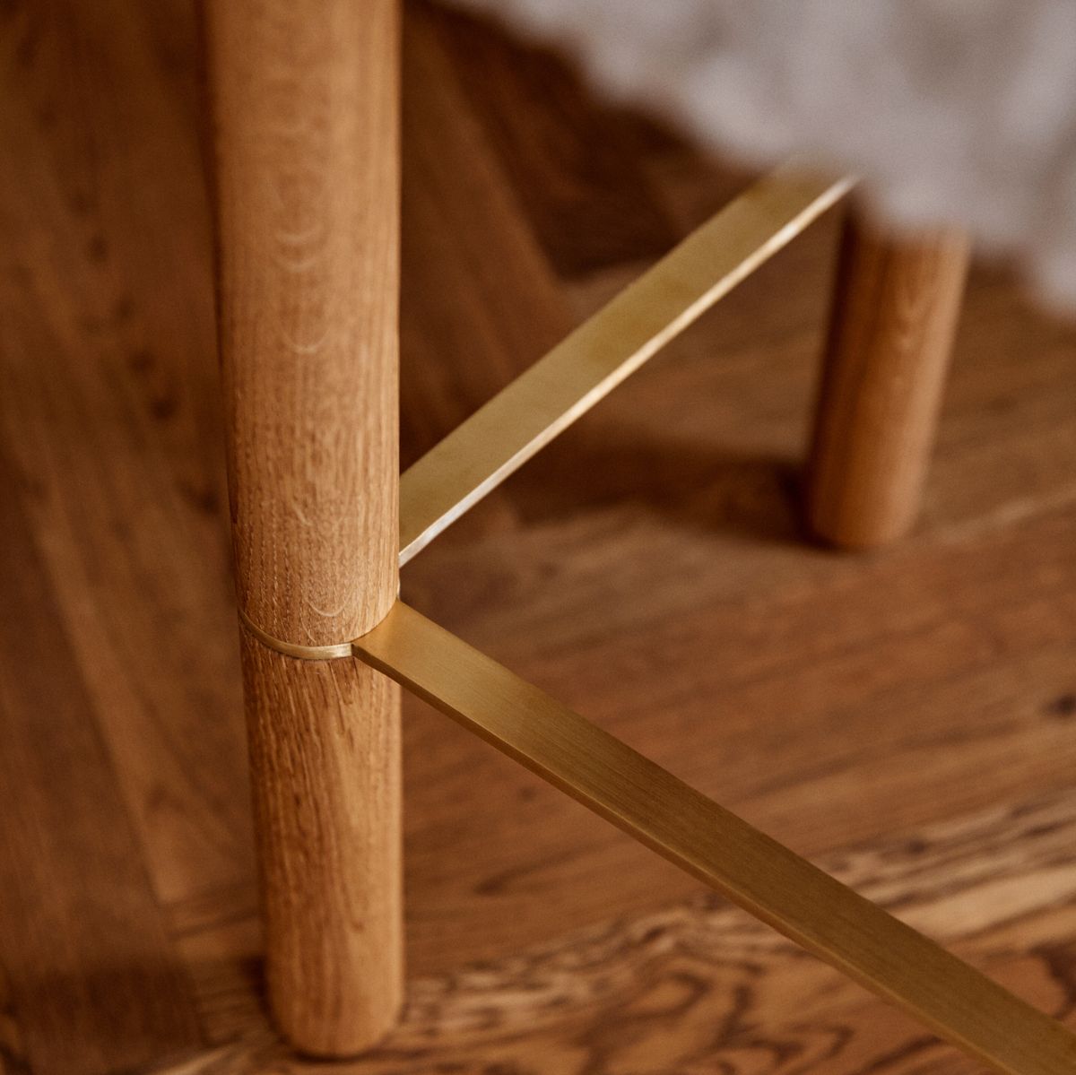 Emilia Barhocker | Design Möbel Anthrazit