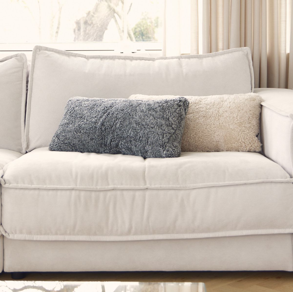 Lammfellkissen | Kurzhaar | Neuseeland | Doppelseitig | 30x60 cm Anthrazit