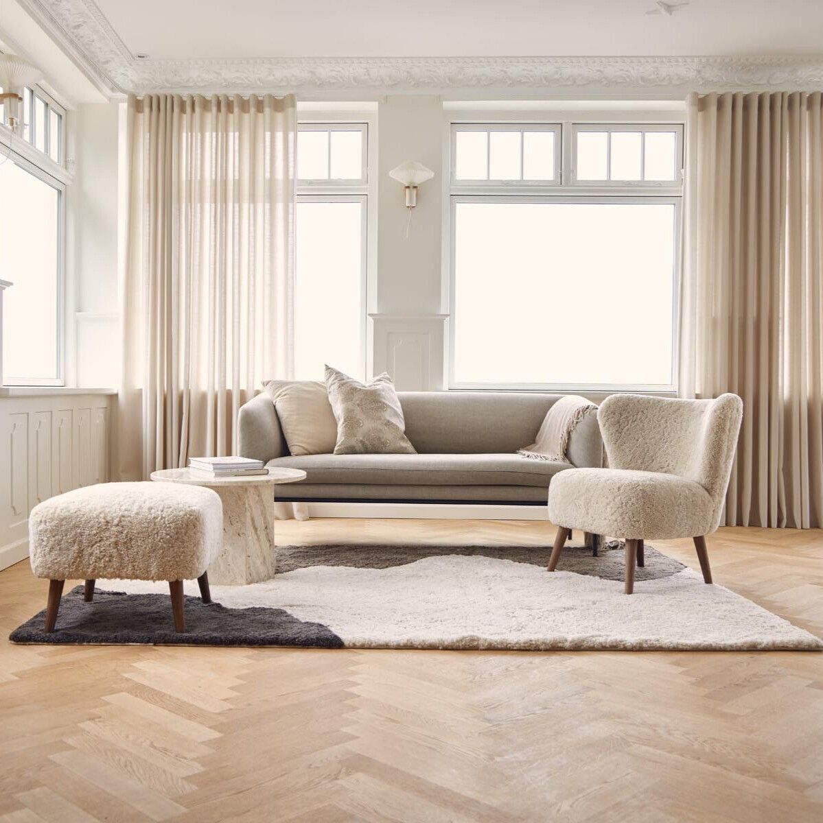 Lammfell Designerteppich | Kurzhaar | Neuseeland Anthrazit/Cappuccino/Leinen