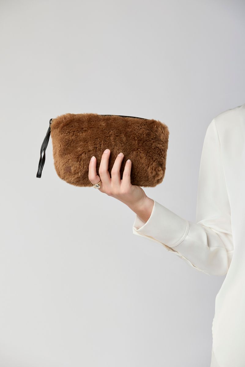 Nelly Clutch | Lammfell Lederbraun