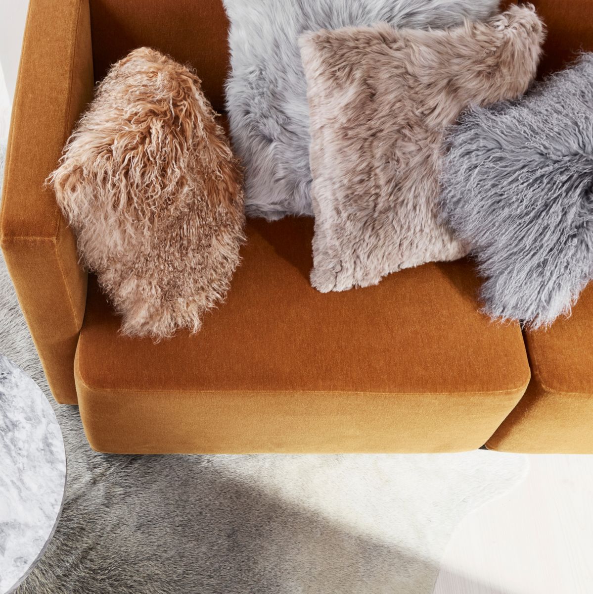 Lammfellkissen | Tibet | Doppelseitig | 40x40 cm Schwarz