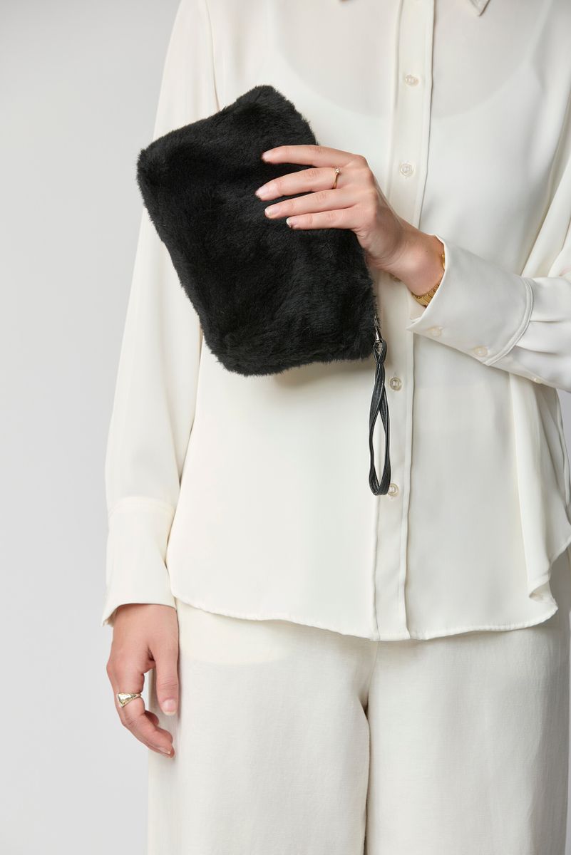 Nelly Clutch | Lammfell Schwarz