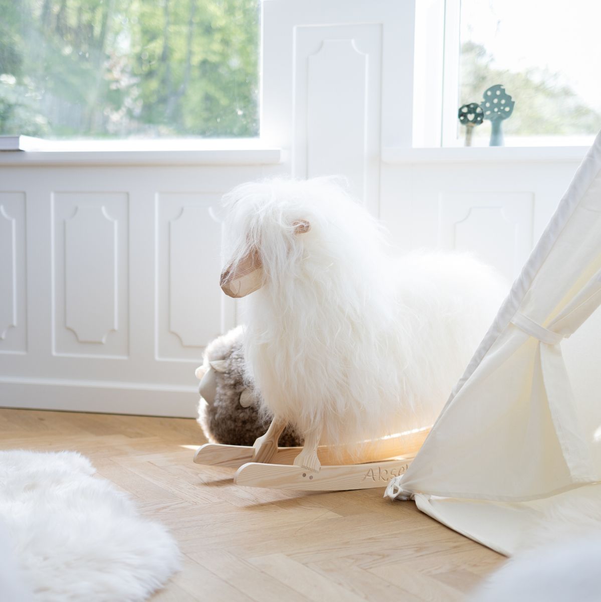 Schaukelschaf | Povl Kjer Design | Gotland | Large Gotland Naturgrau