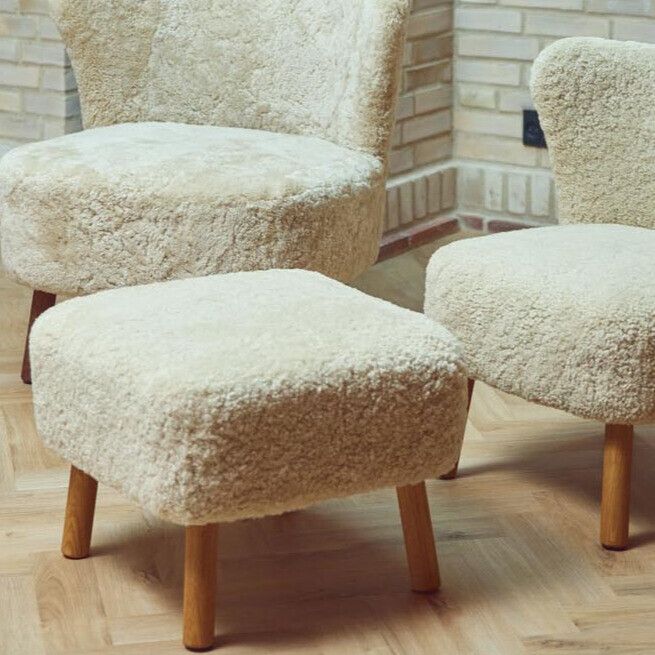 Emily Hocker | Kurzhaar | Design Möbel Anthrazit