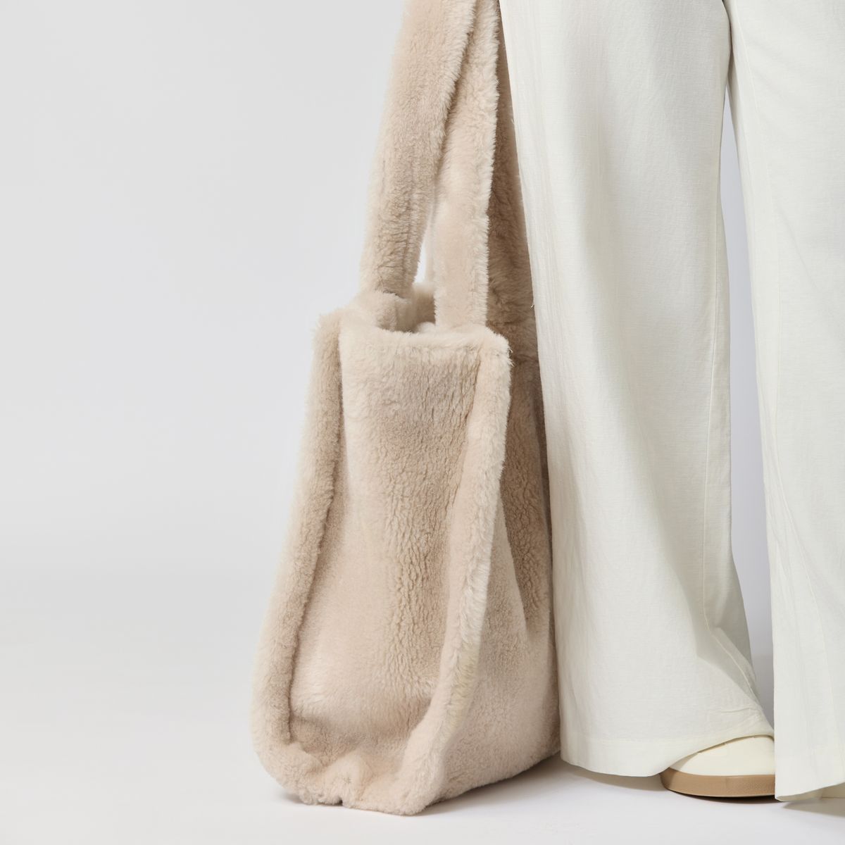 Maxi Glory Shopper | Lammfell Beige