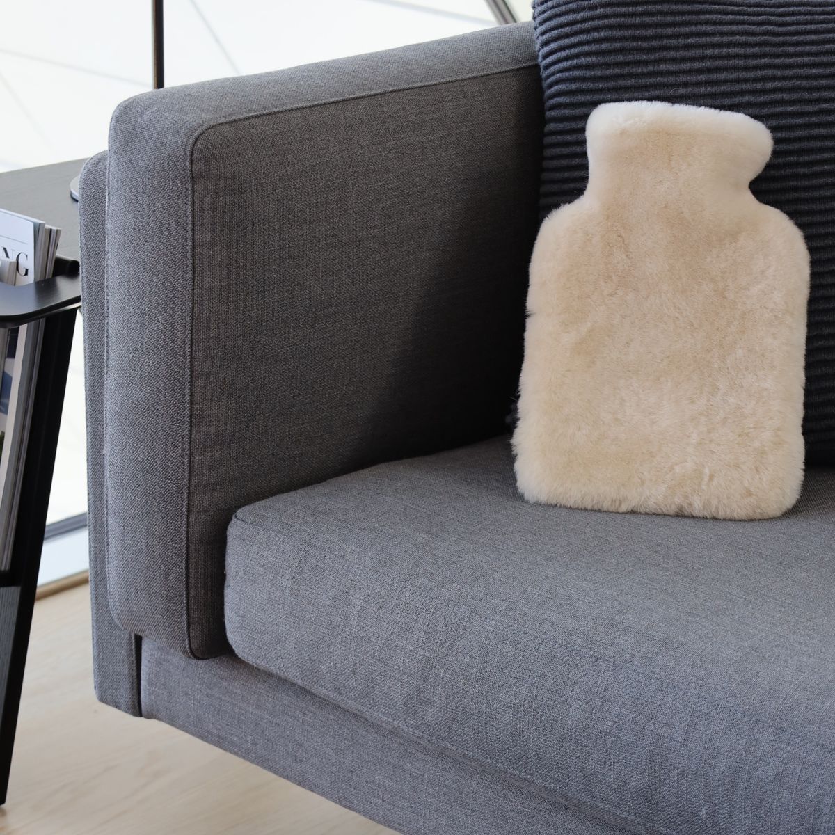 Lammfell Wärmflasche | Neuseeland | Mokassin | 32x22 cm Dunkelgrau