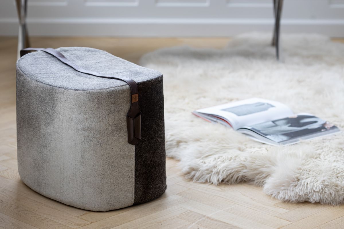 Pouf mit Griff | Kalbsleder | 45x35x38 cm Grau