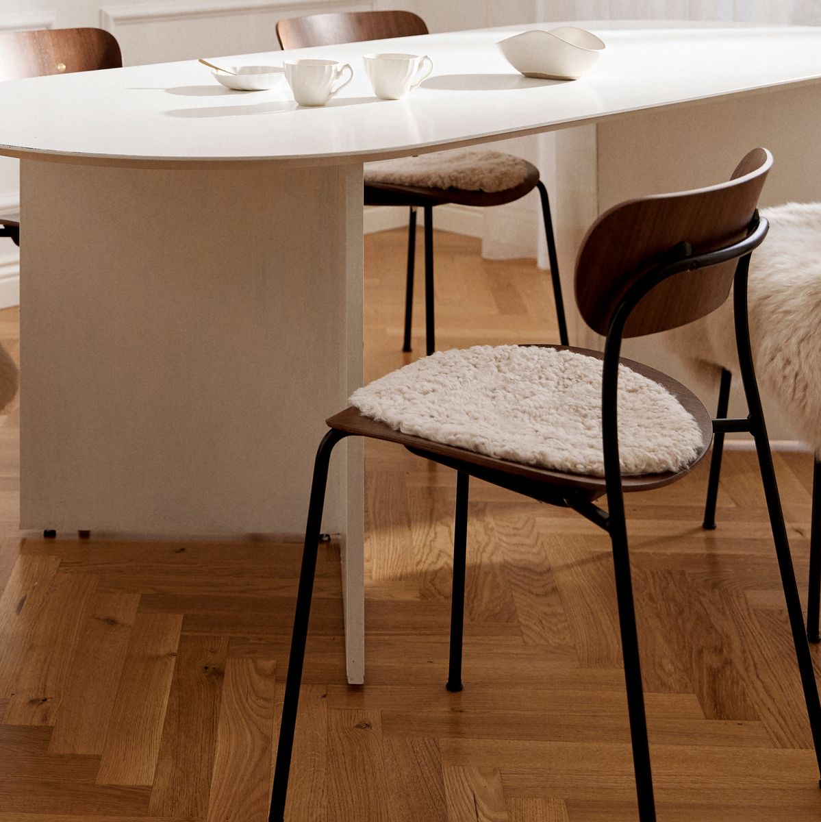 Lammfell Stuhlauflage | Kurzhaar | Neuseeland | D34 cm Grafit