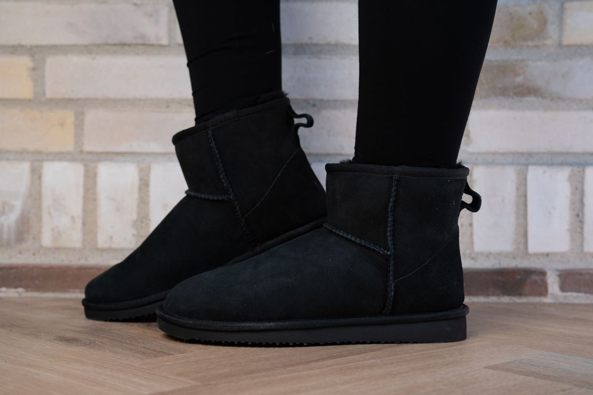 Mini Boot | Wildleder, Lammwolle Schwarz