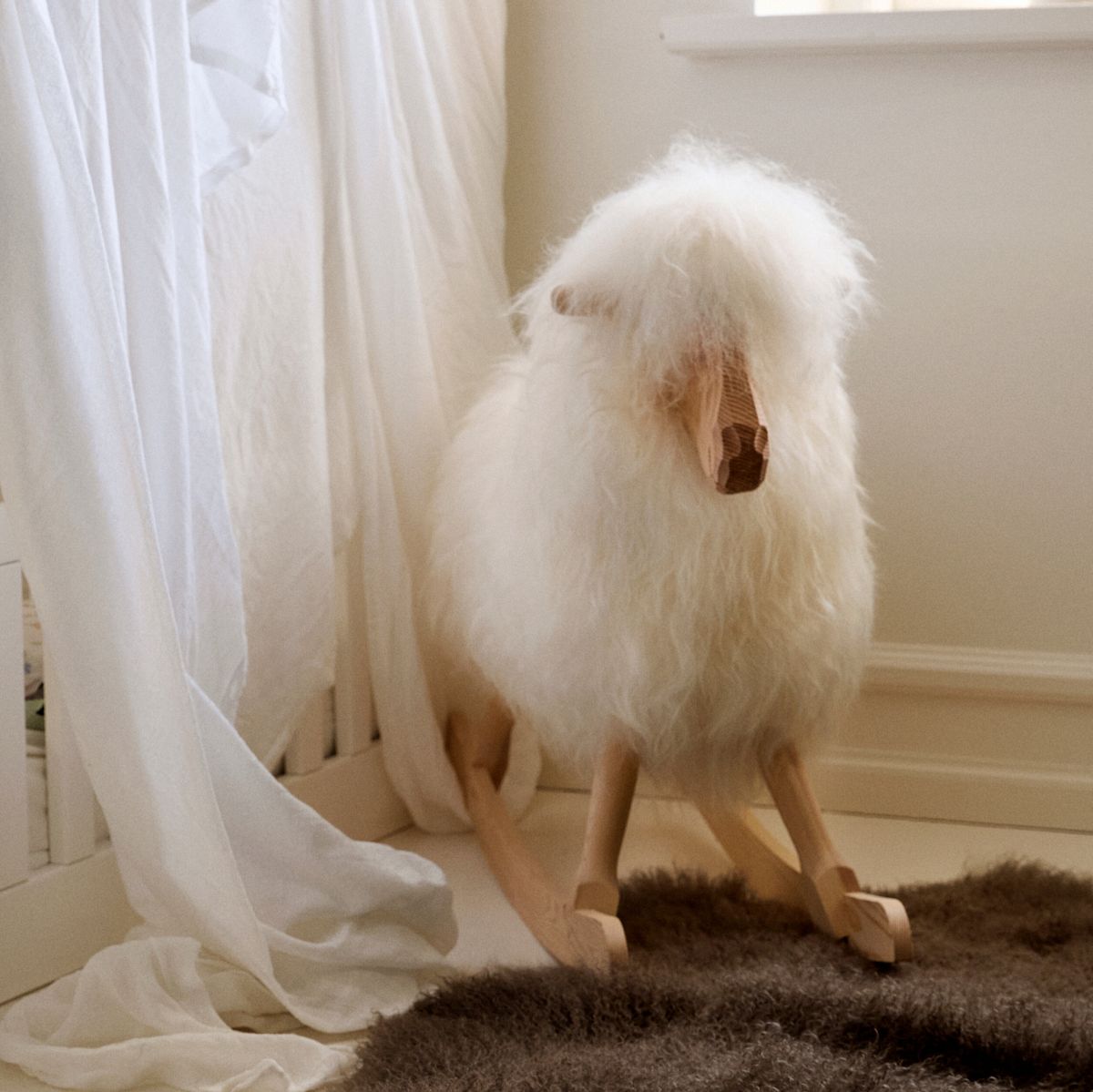 Schaukelschaf | Povl Kjer Design | Langhaar | Large Schwarz