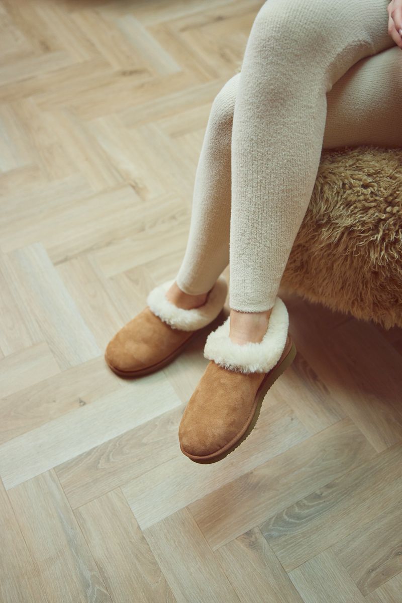 Hard Sole Slipper | Wildleder, Lammwolle Kastanie