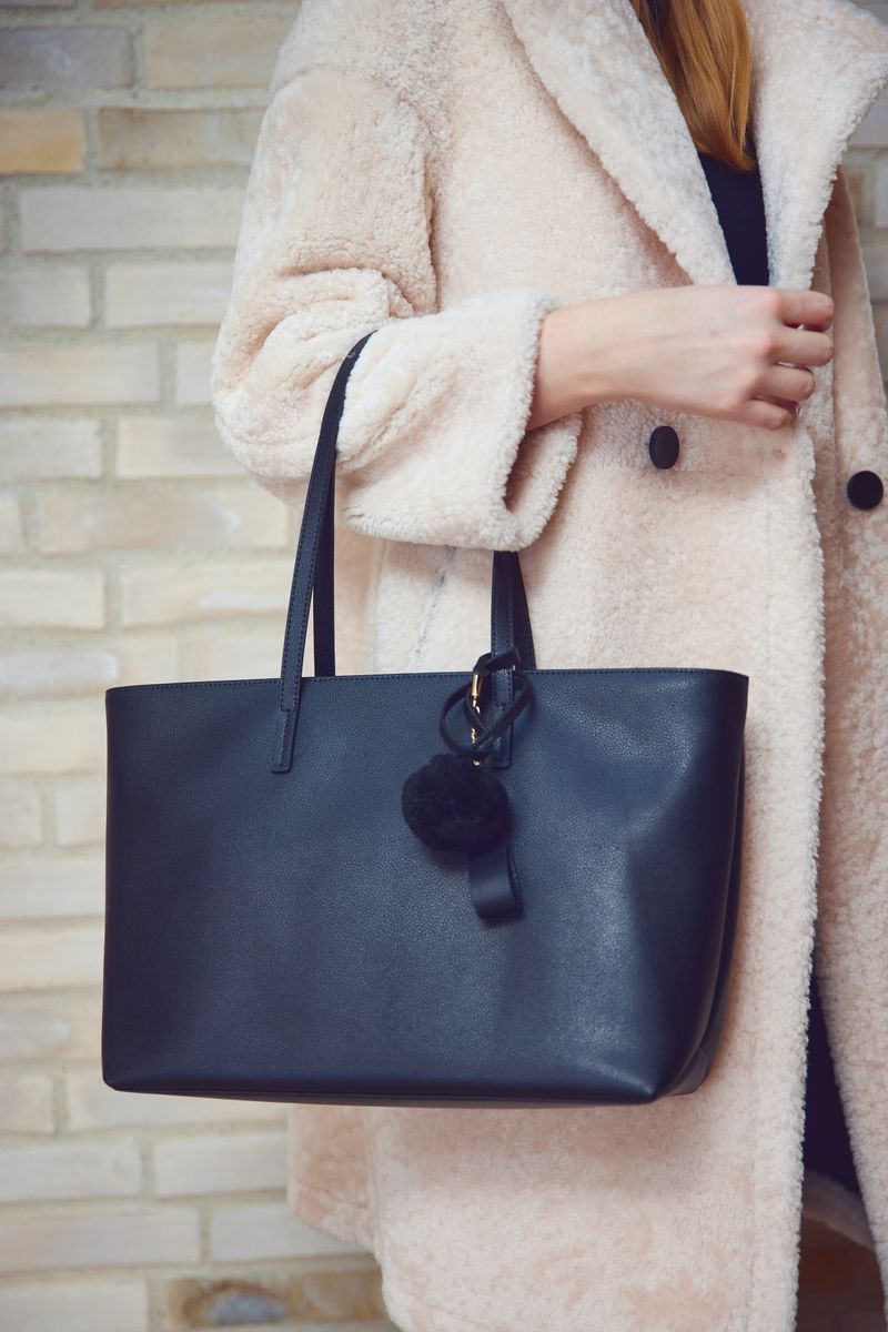 Audrey Shopper | Lammleder Schwarz