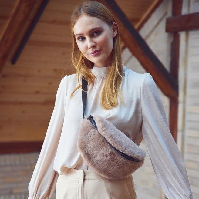 Saki Gürteltasche | Lammwolle Beige