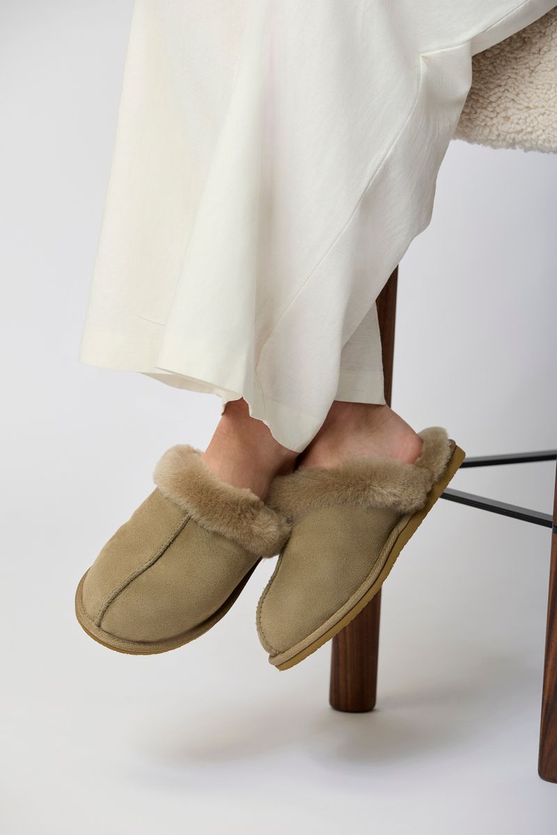 Hausschuhe | Lammfell, Wildleder Taupe