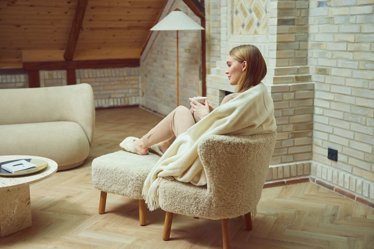 Julia Decke | 50% Alpaka Wolle, 50% Lammwolle | 130x200 cm Dunkelbraun