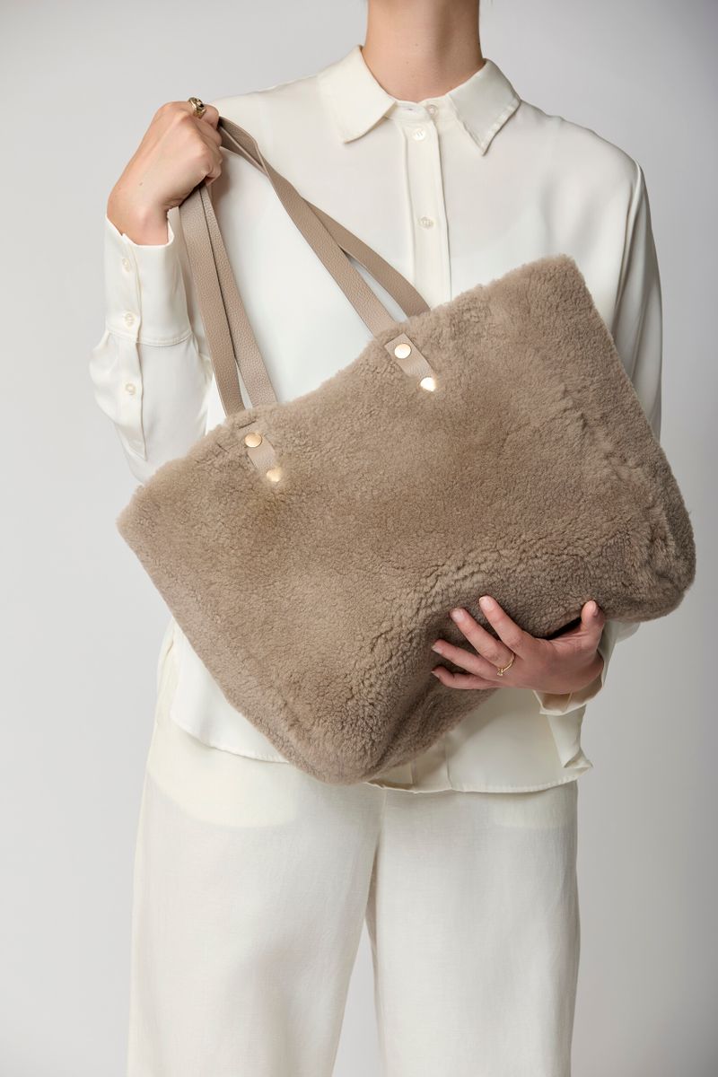 Aya Tasche | 100% Lammwolle Stucco Sand