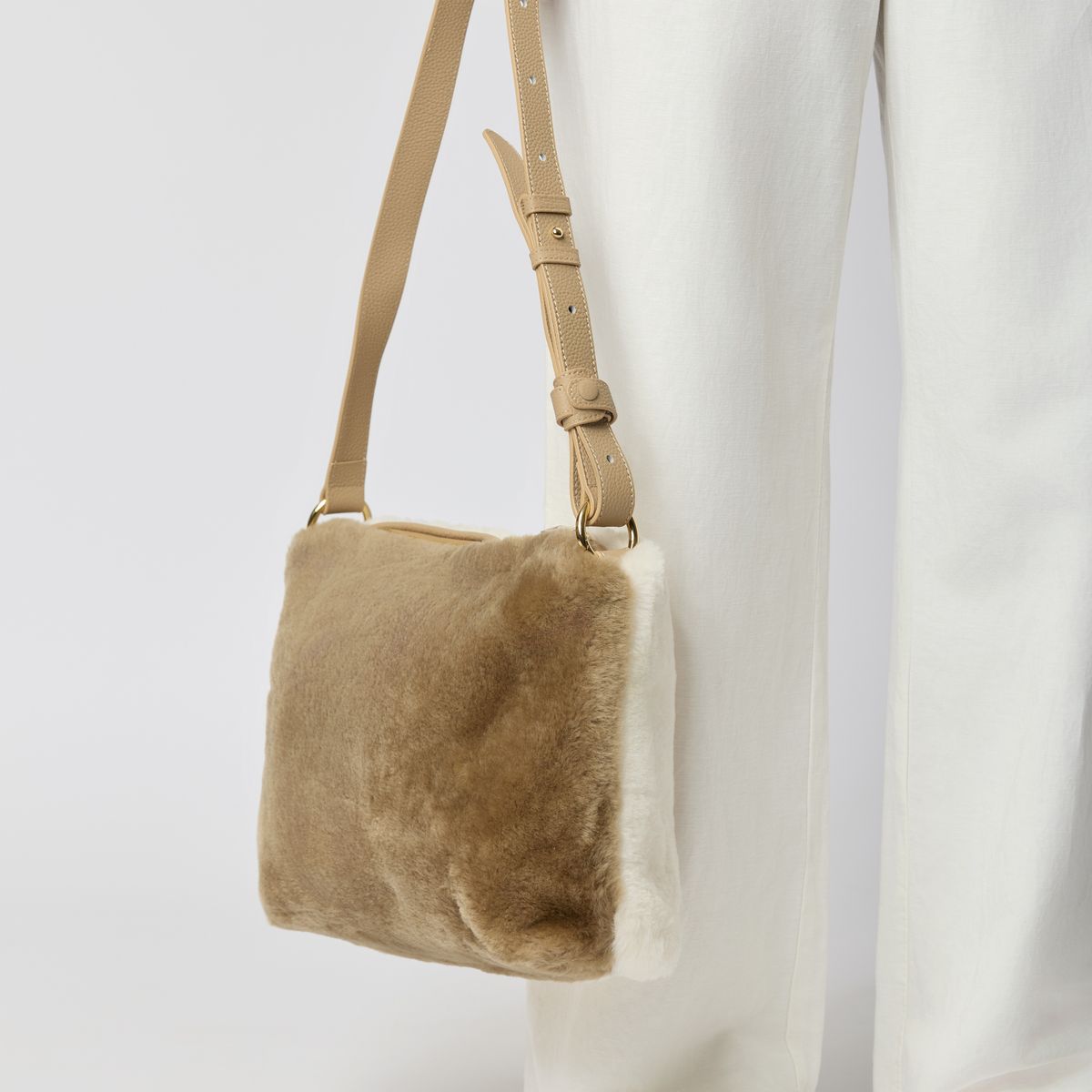 Olivia Maxi Tasche | Lammwolle Beige