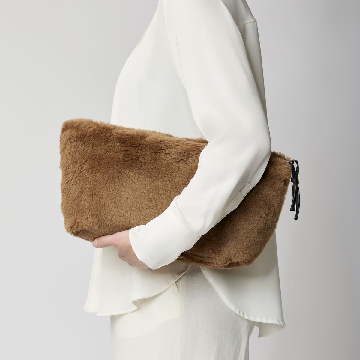 Maxi Havana Clutch | Lammwolle Lederbraun